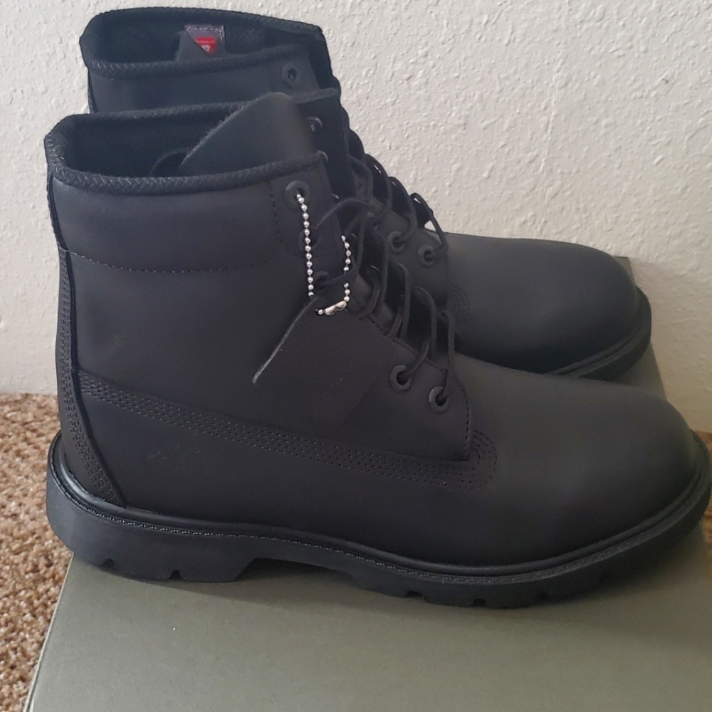 Timberland Classic 6 in waterproof boots